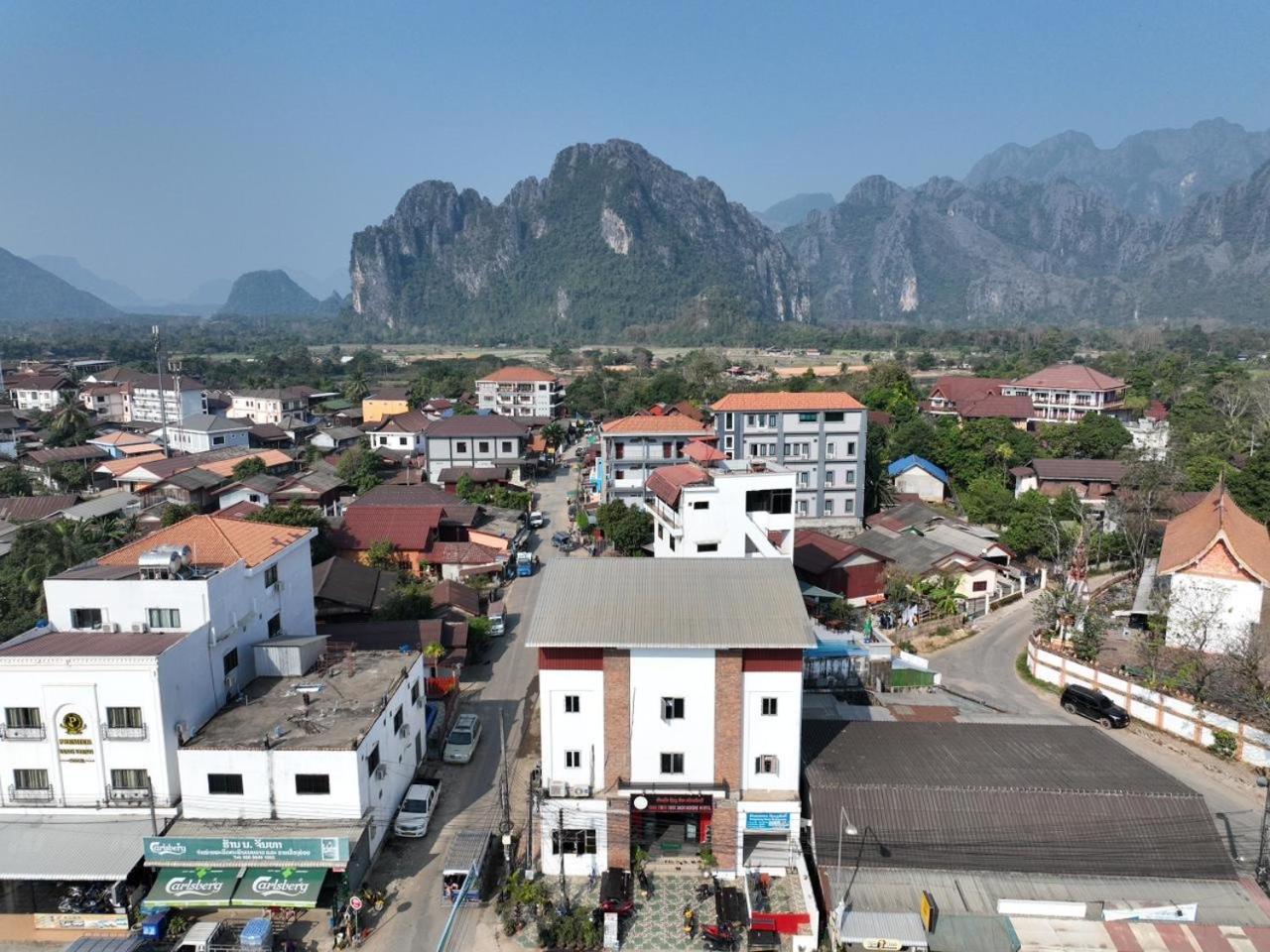 Vang Vieng Rock Backpackers Rooftop Hostel, Vang Vieng