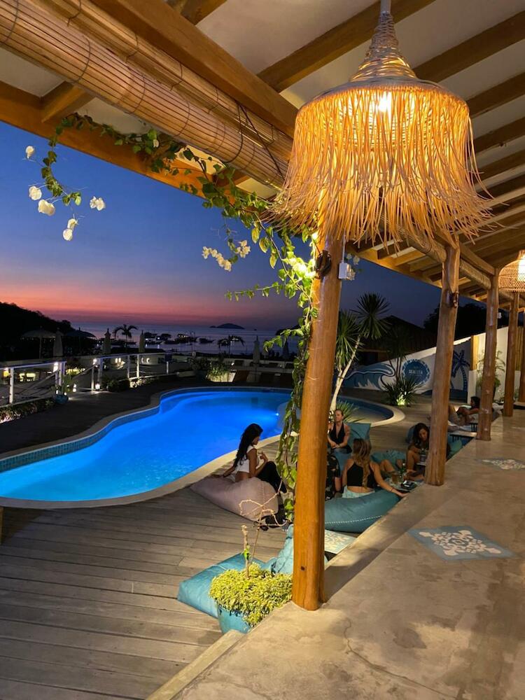 Seaesta Komodo Hostel & Hotel, Labuan Bajo