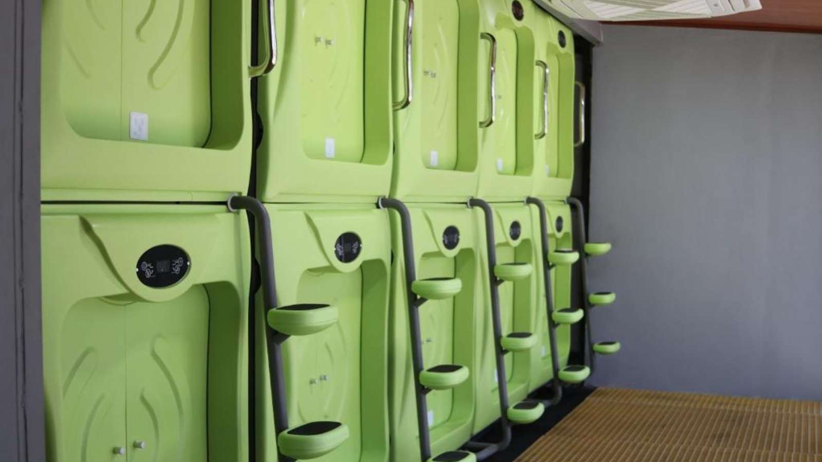 Pupa House, Tamarindo