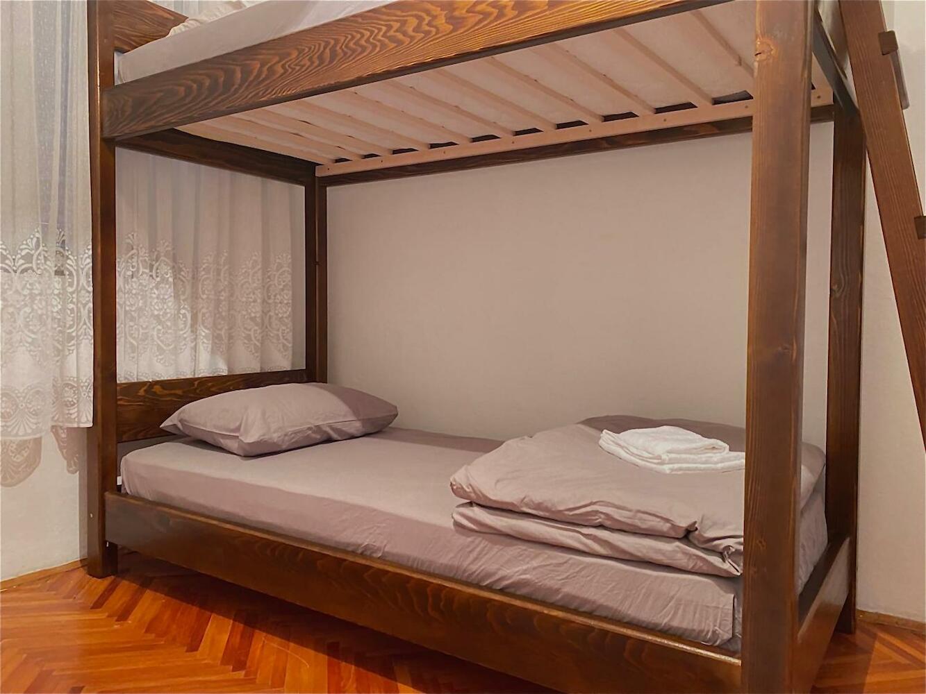 Small Hill Guesthouse, Podgorica