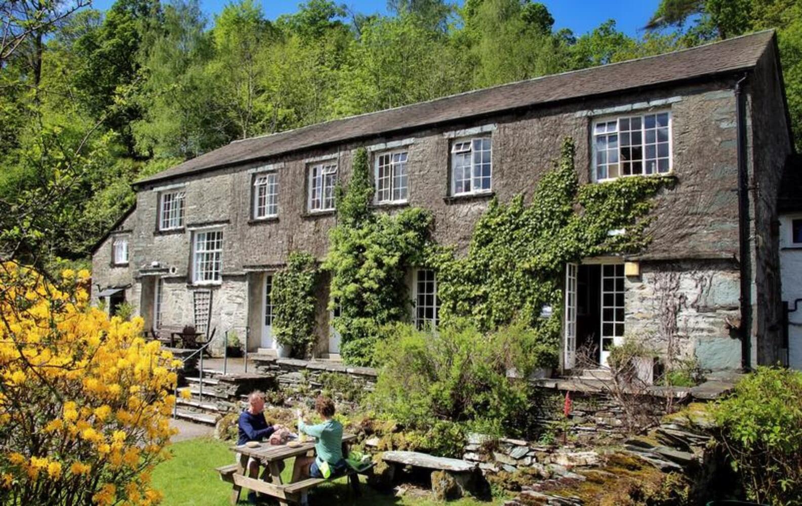 Where to stay in Ambleside on a budget