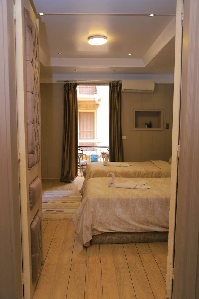 Holy sheet Hostel
