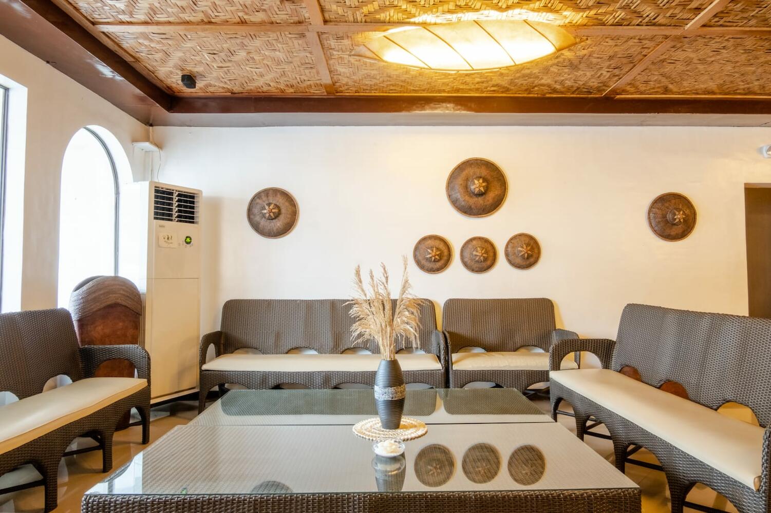 Public House Hostel, Cebu City