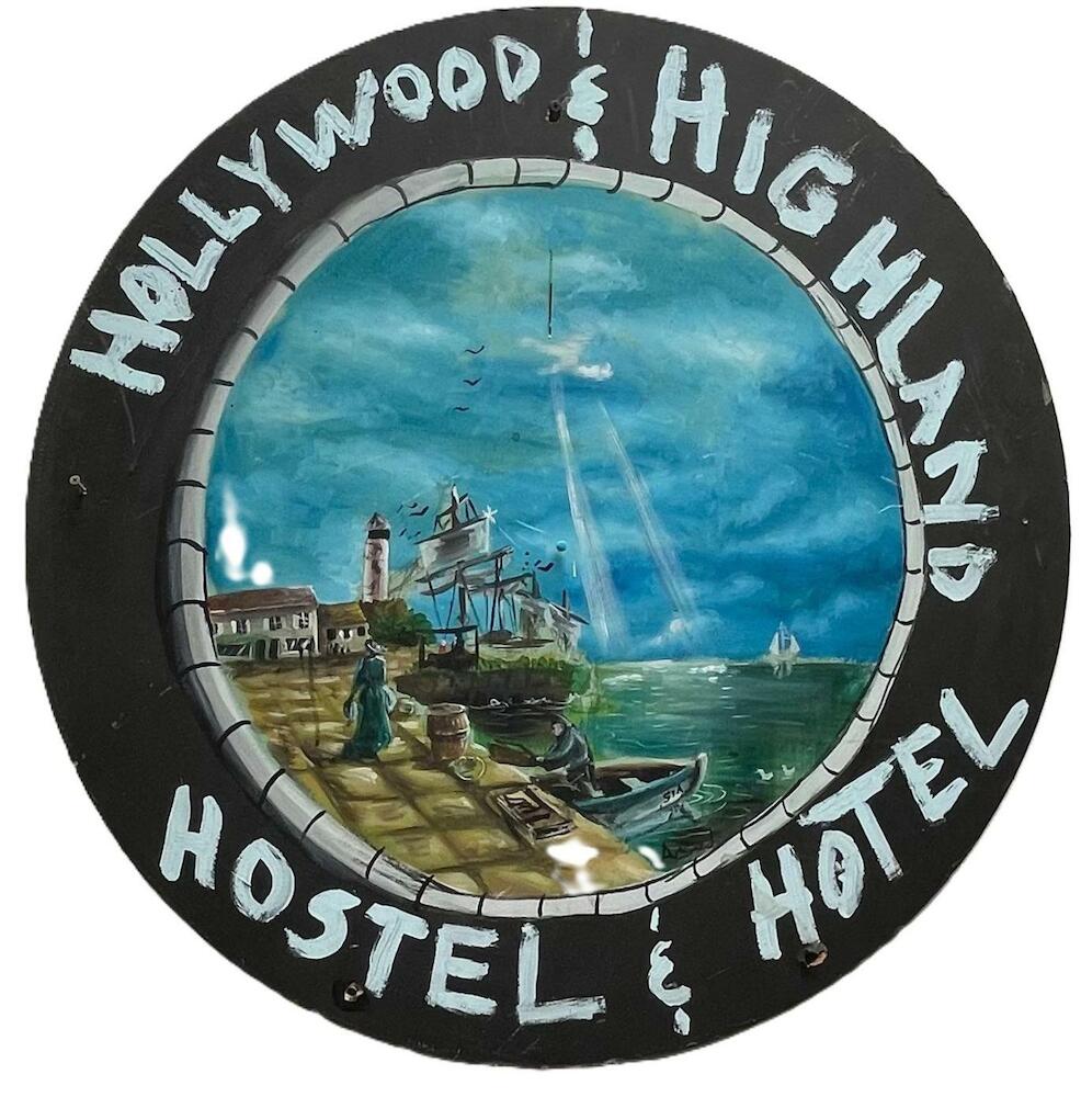 Hollywood & Highland Hotel & Hostel