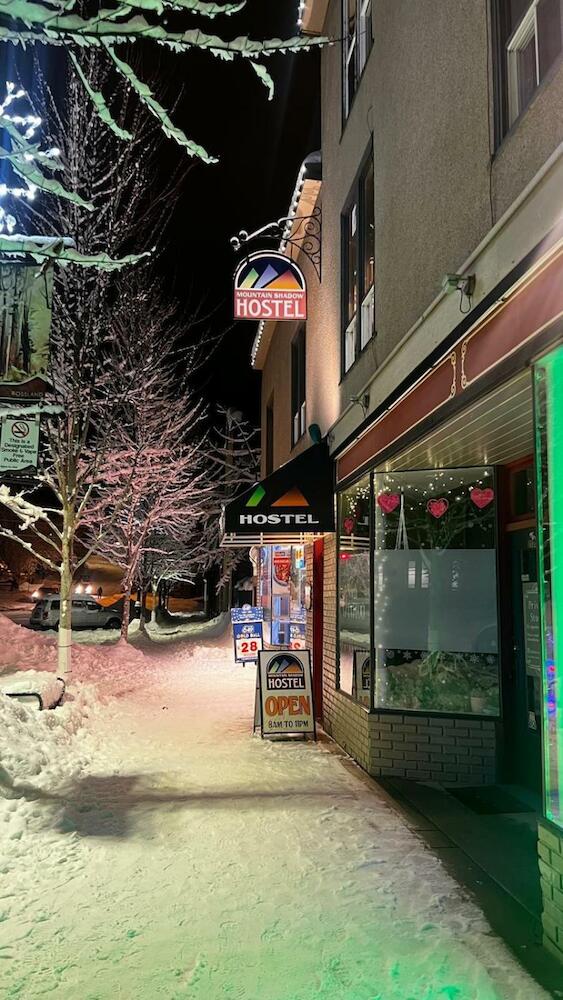 Where to stay in Rossland on a budget Where to stay in Rossland on a budget