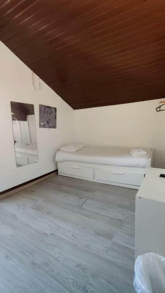 Private Room 203 in Guest House da Fonte