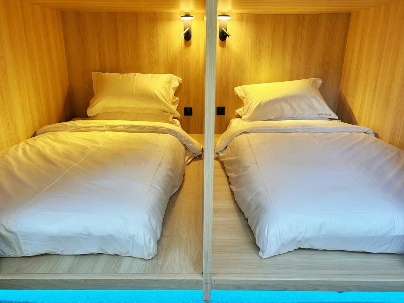 Unplan Hostel
