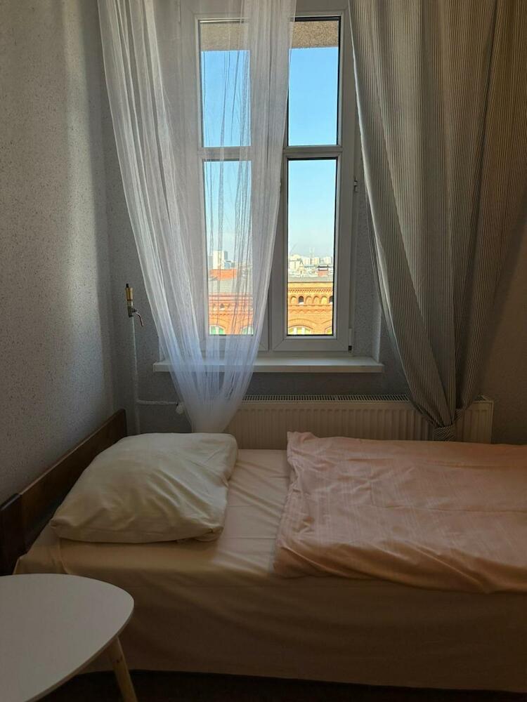 Hostel J17, Katowice