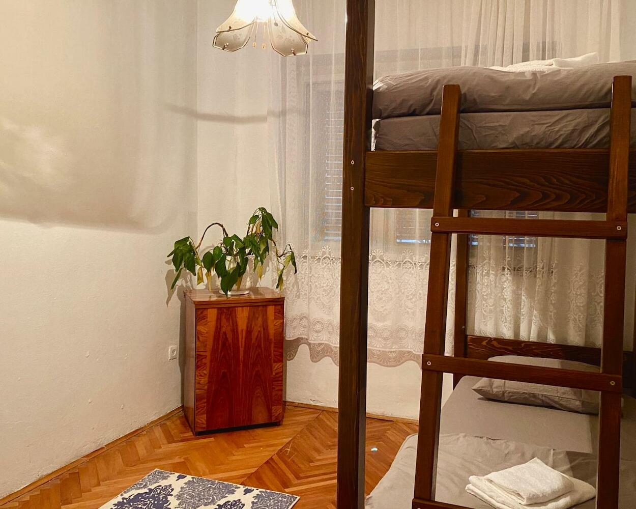 Small Hill Guesthouse, Podgorica