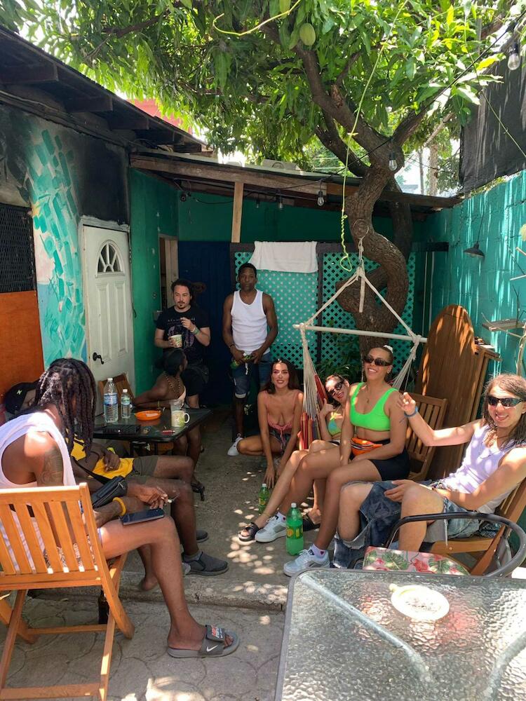 Ragamuffin Hostel & Coffee Bar