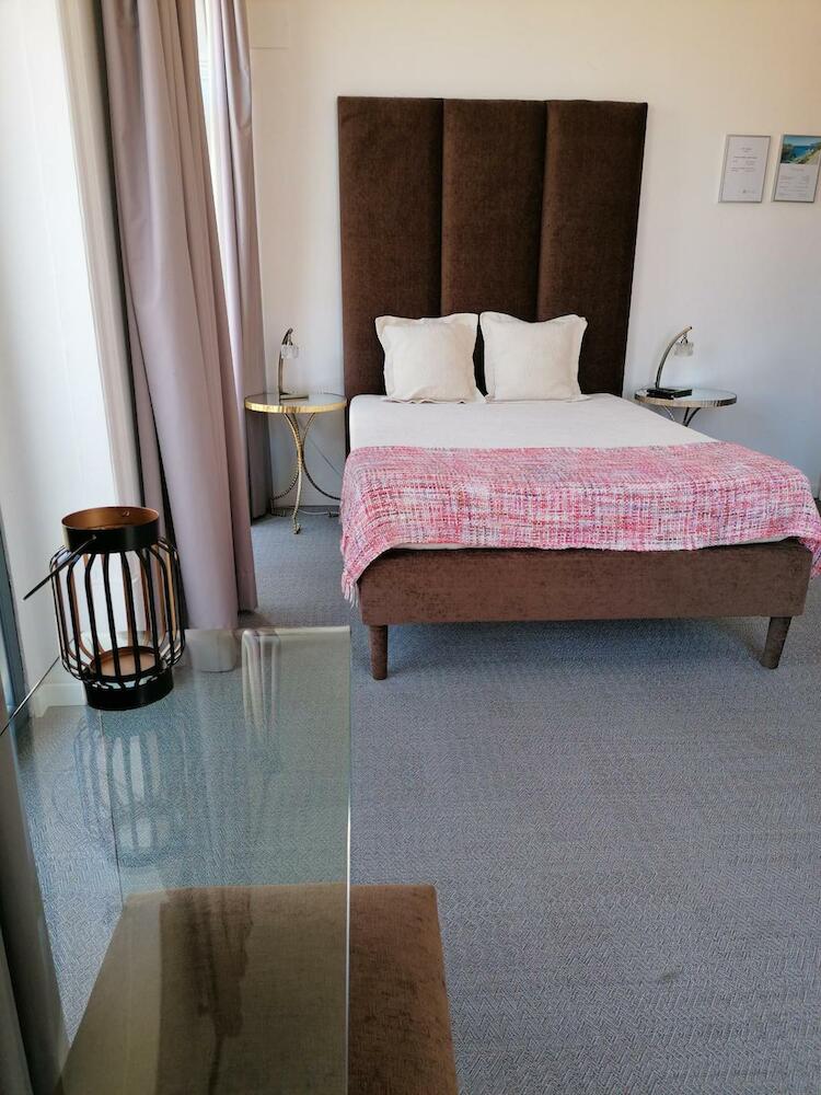 Day Off Suite&Hostel