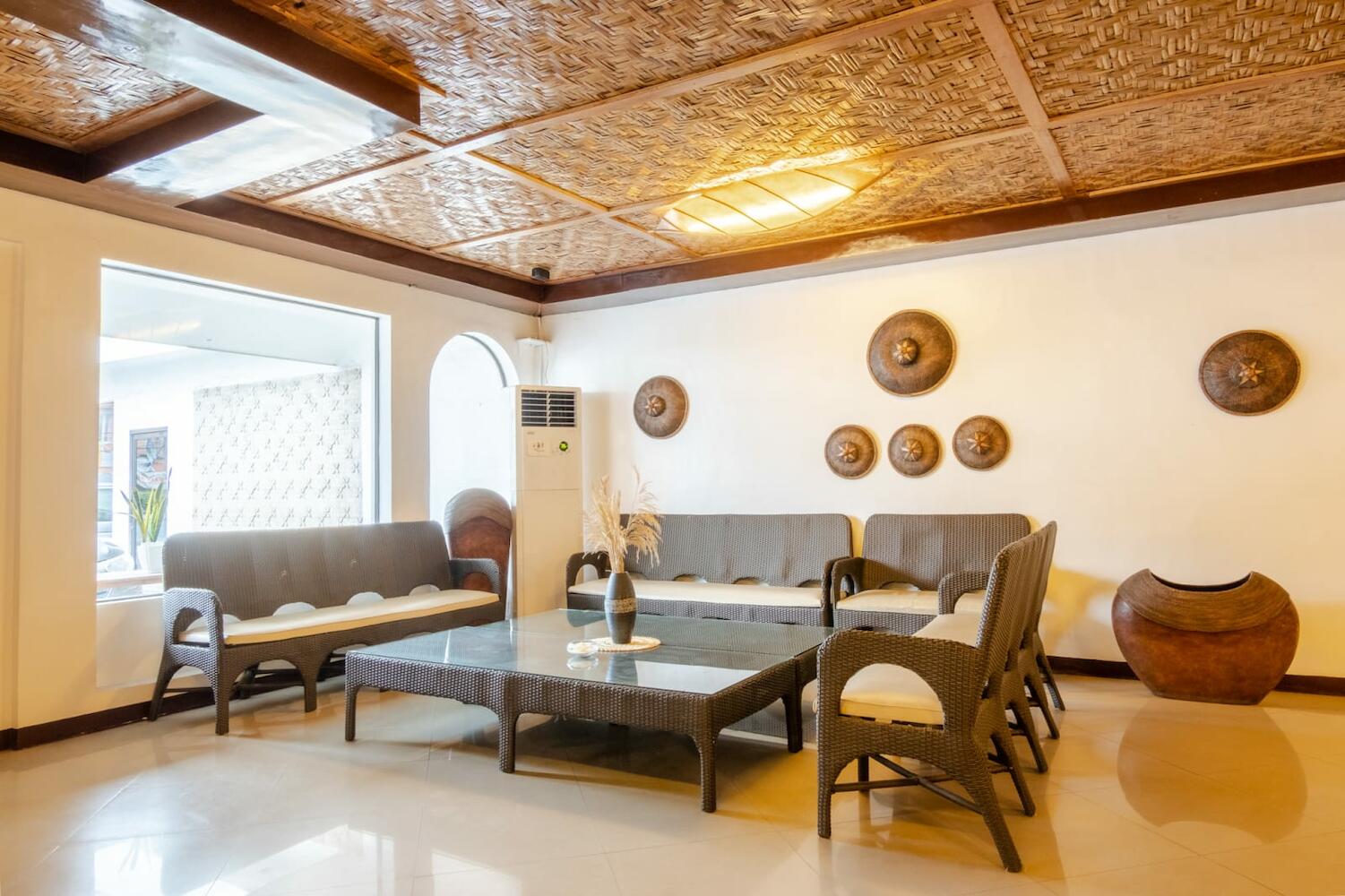 Public House Hostel, Cebu City