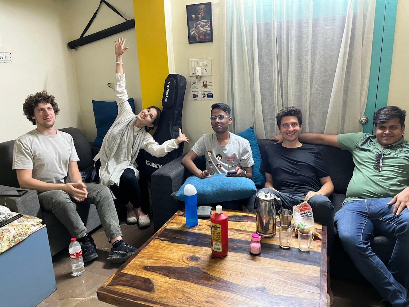 HOSHTEL99 - PRIME - Stay, Cowork & Connect