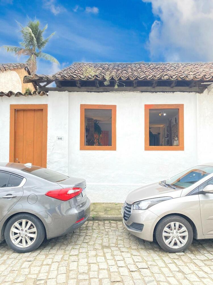 Hostel Dona Generoza