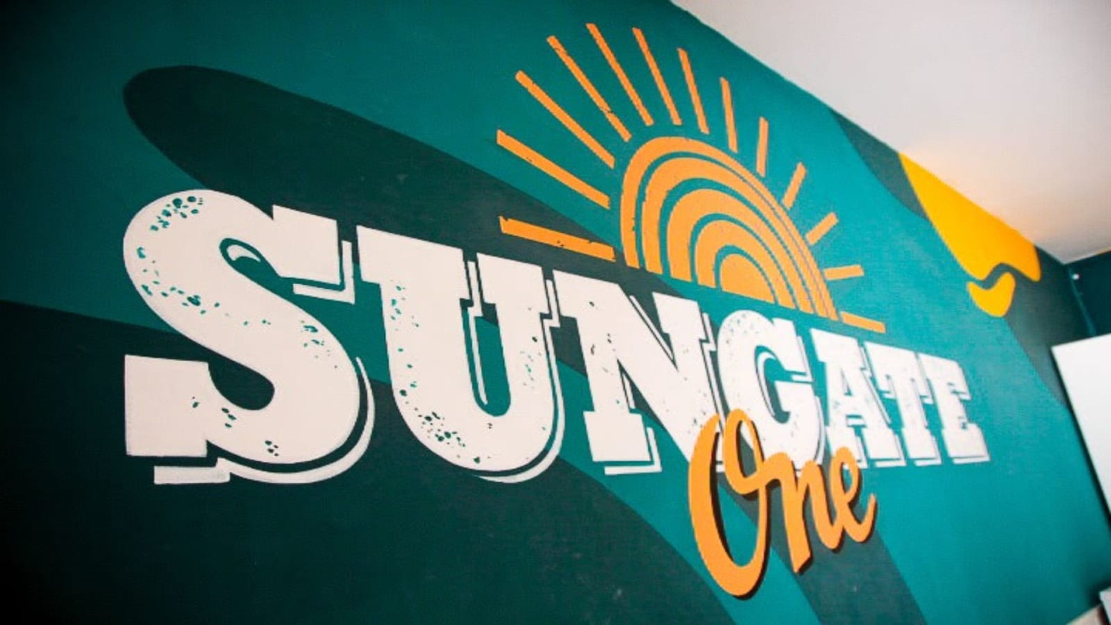 Onefam Sungate, Madrid