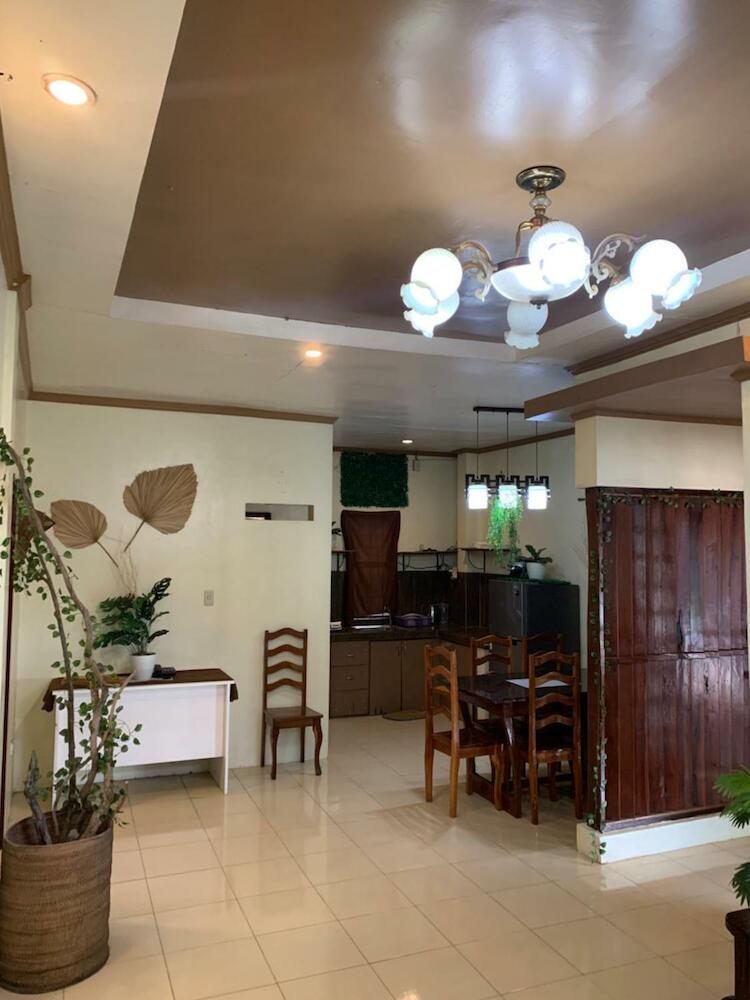 Four Twenty Hostel, General Luna Four Twenty Hostel, General Luna