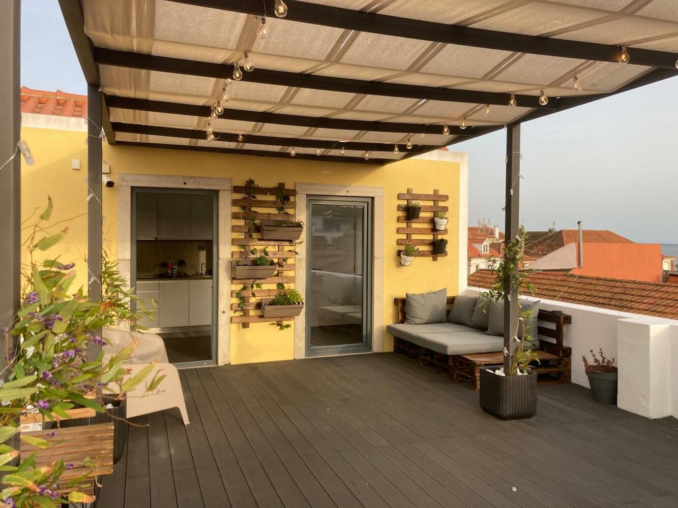 Day Off Suite&Hostel