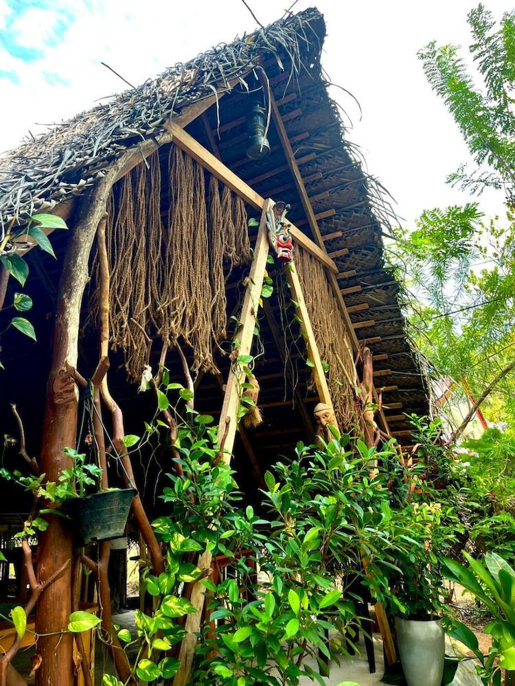 Sigiri Birds Hostel