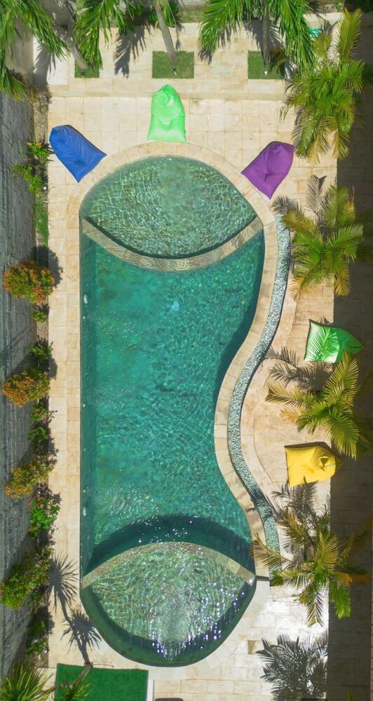 Jancoox Hostel