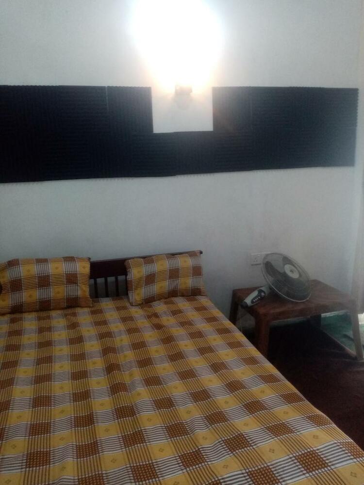 River Side Hostel, Ella