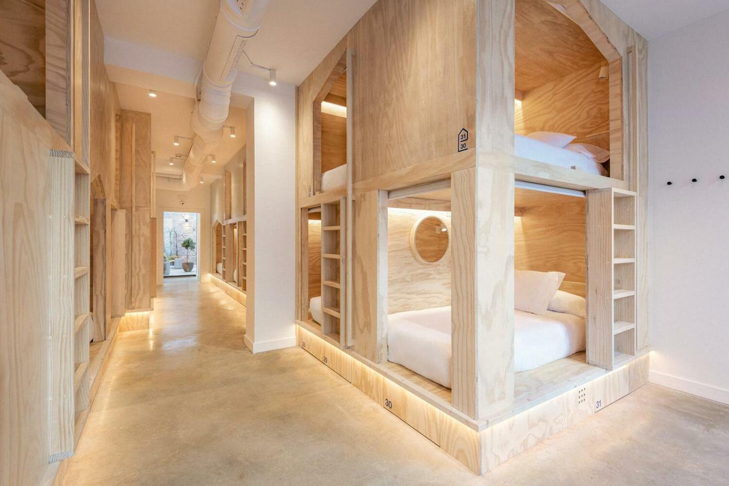 Colo Colo Hostel Valencia - Single Private Beds, Valencia