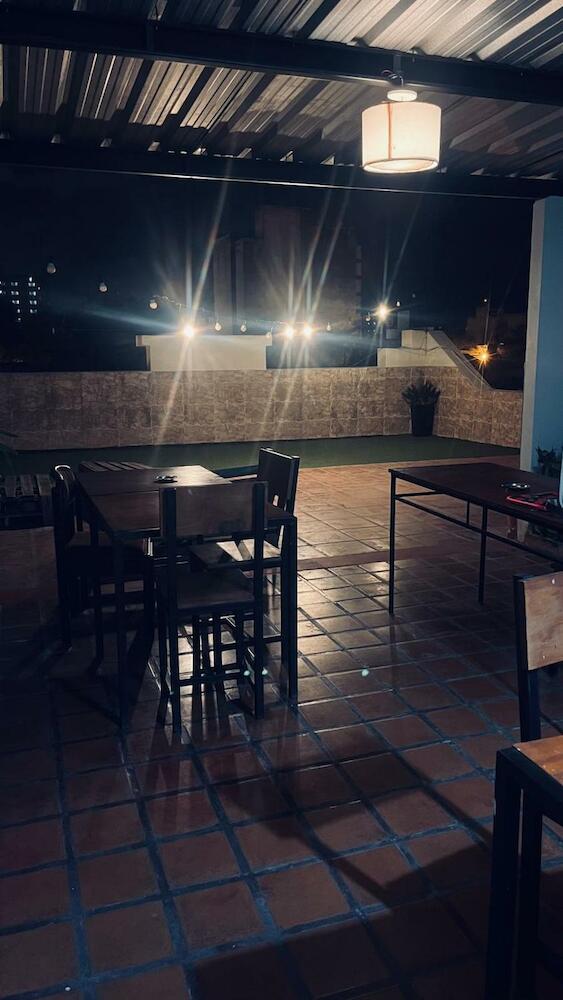 Alpha House Hostel Ii, Salta