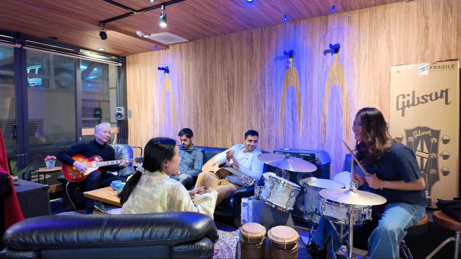 Feel Osaka Yu, Osaka