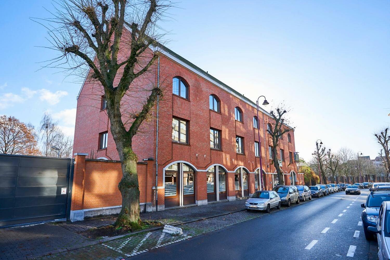 HI Generation Europe Hostel
