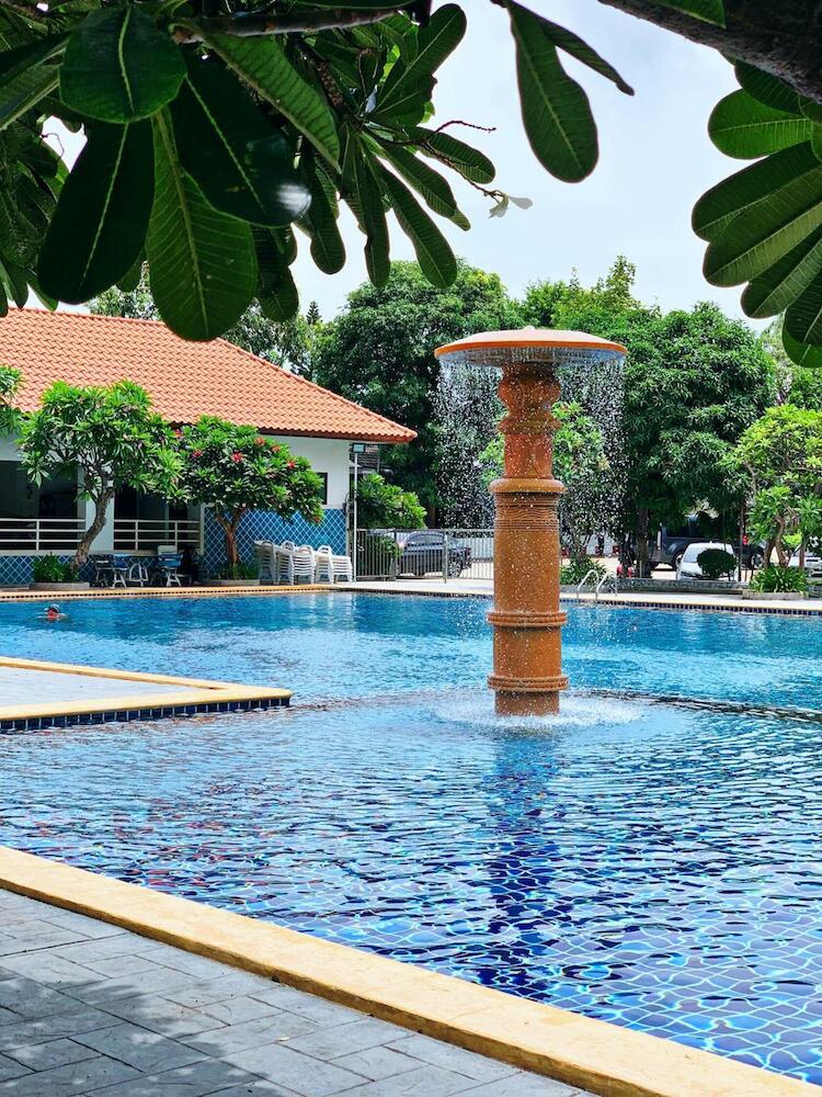 Bunk Bed Beach Hostel, Pattaya