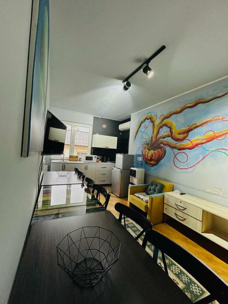 Porta Hostel, Batumi