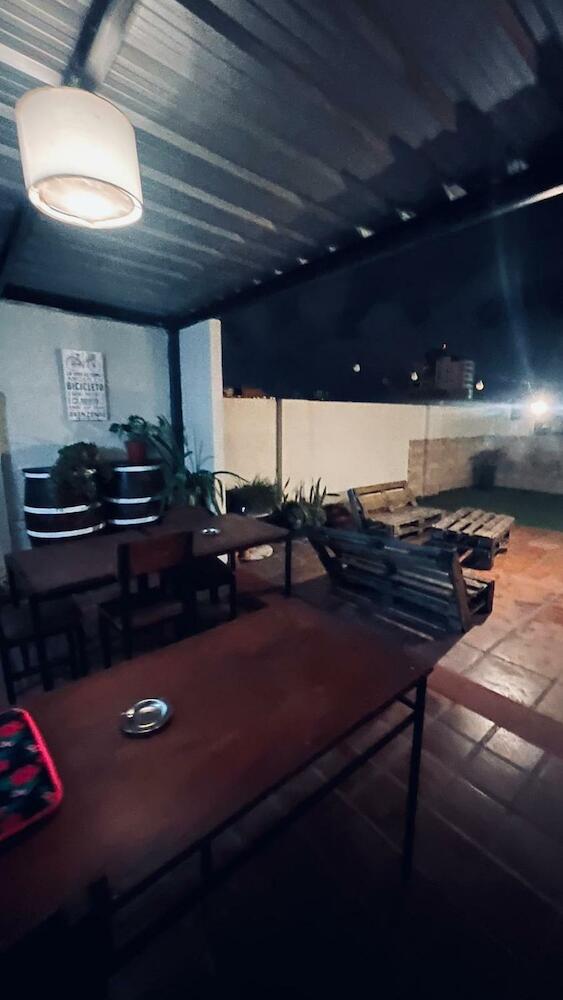 Alpha House Hostel Ii, Salta