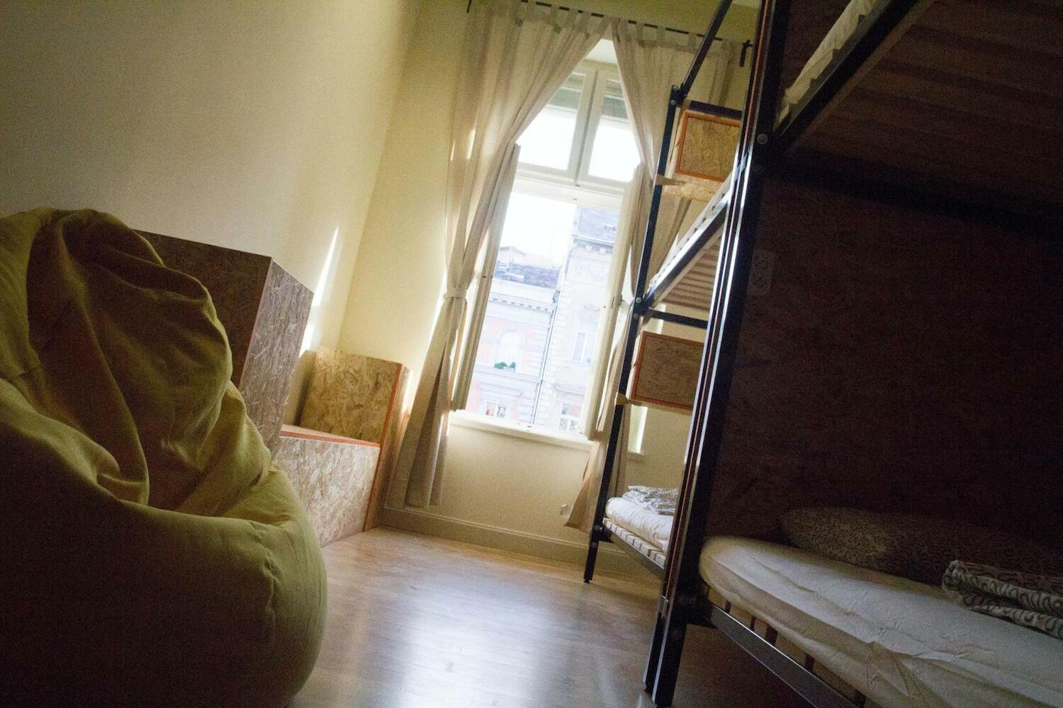 Avenue Hostel