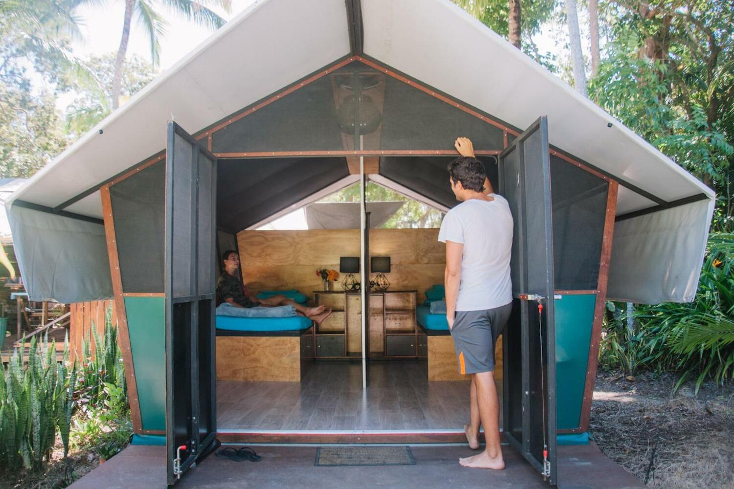 Dougies Backpackers Resort