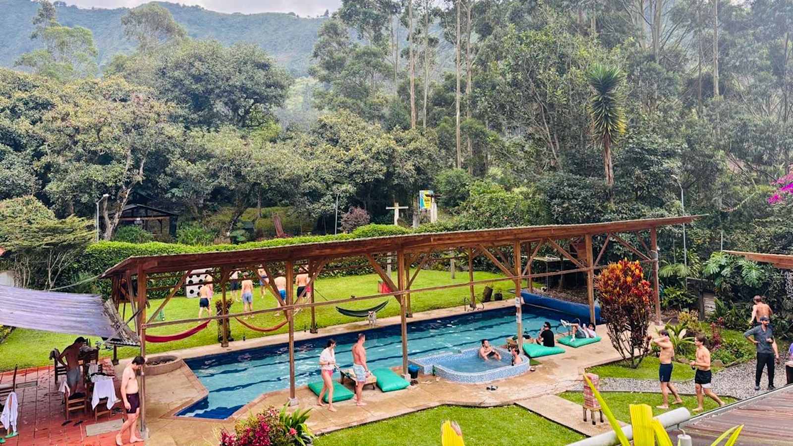 Mama Tungu Hostel, Baños