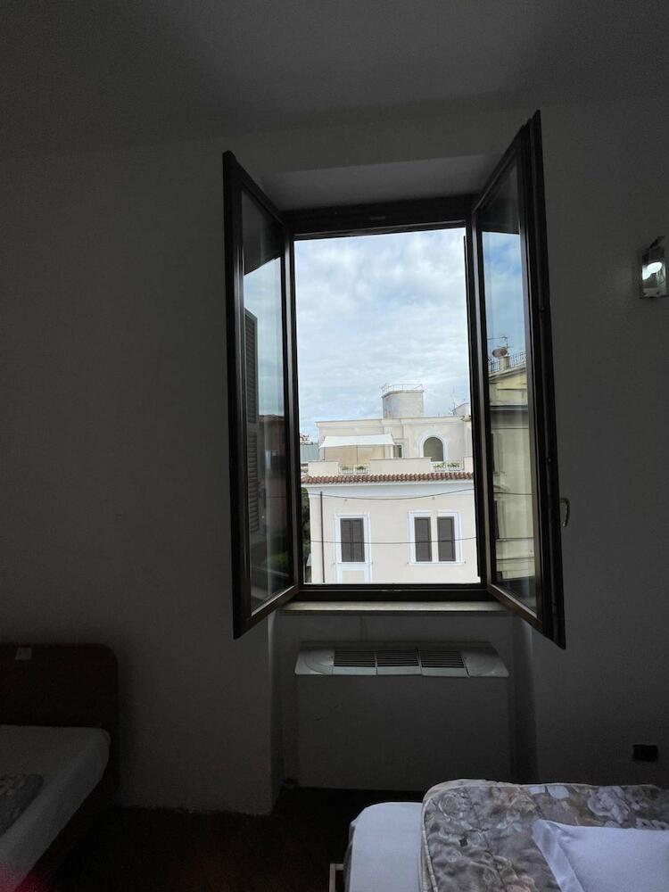 Villa Luzzatti Hostel