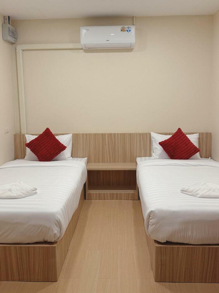 Easy Hostel-hotel, 1 Min From Train Station, Hat Yai