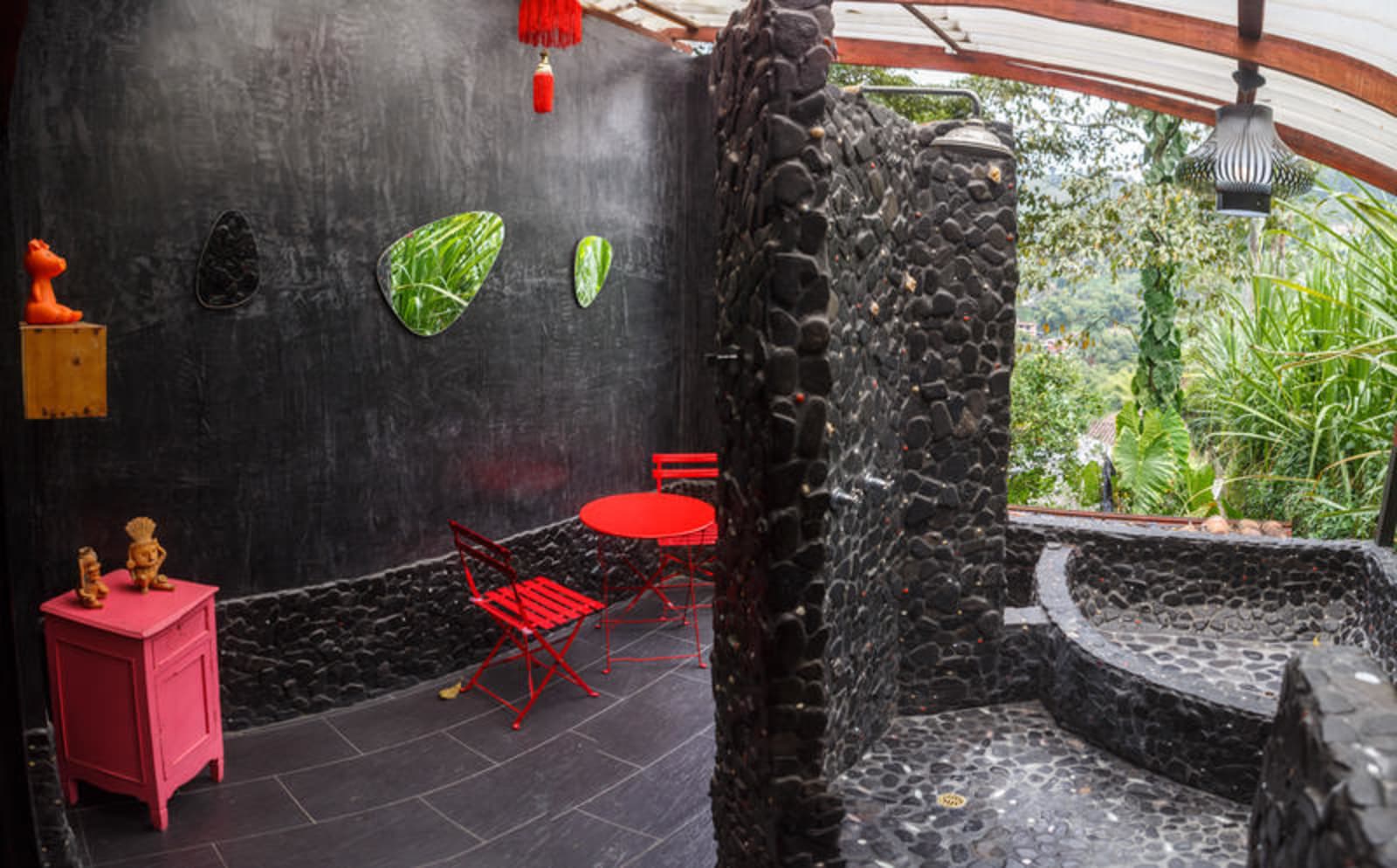 Secret Buddha Hostel, Medellin