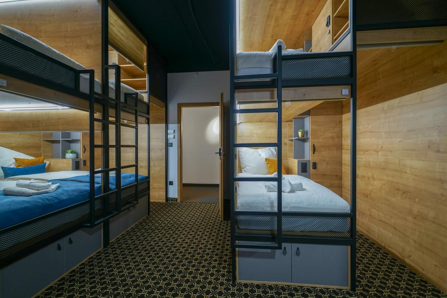 CHORS like a hotel | Capsule & NFT Boutique Hostel Bratislava | City Center, Bratislava