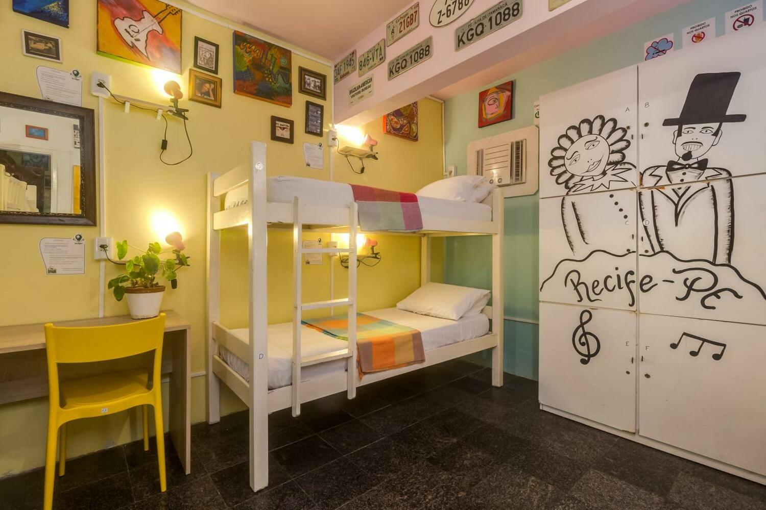 Piratas da Praia Fit Hostel