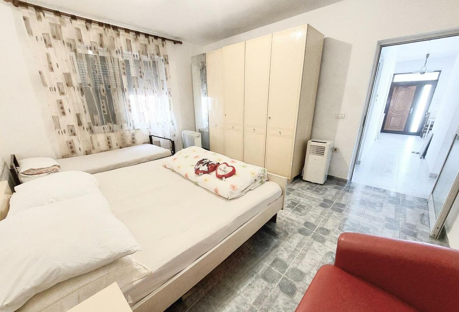 D'friendship Dorms & Hostel, Shkoder
