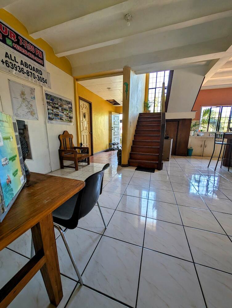 Screaming Gecko Hostel, Coron