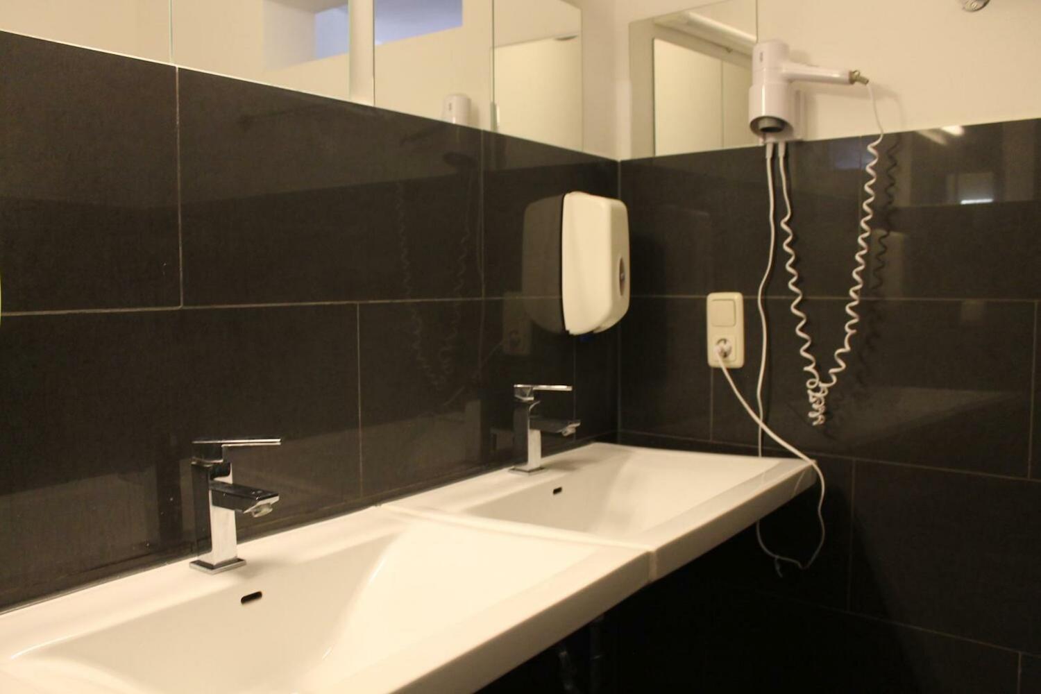 Station - Hostel for Backpackers, Cologne