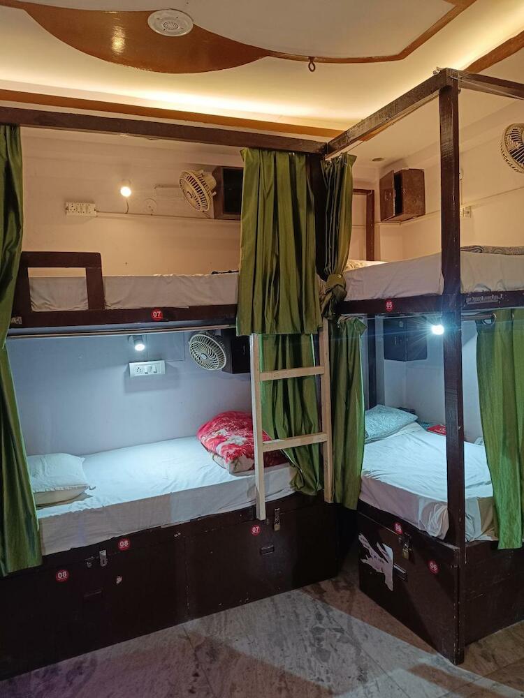Frazyone Hostel, New Delhi