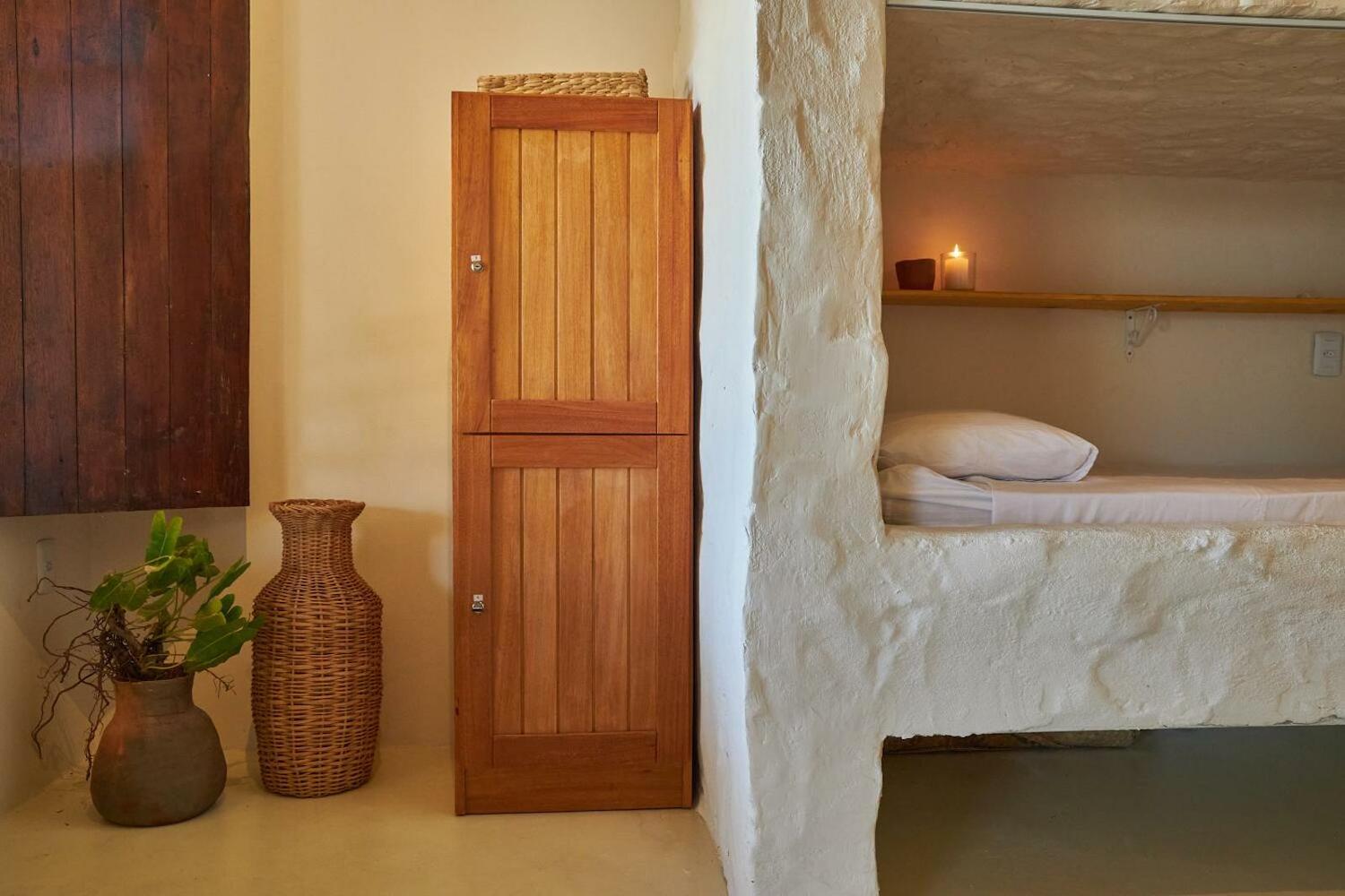 Evoé Caraíva, Caraiva