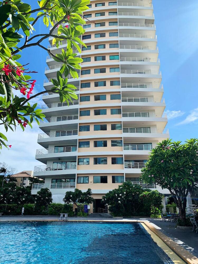 Bunk Bed Beach Hostel, Pattaya