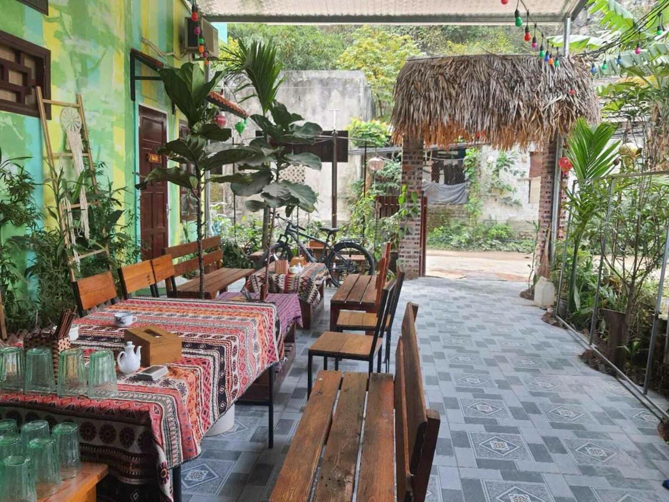Tamcoc Backpackers Hostel Homestay