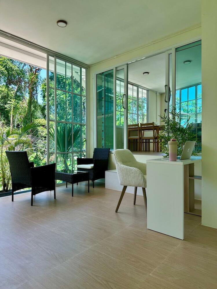 Sweed Dee Love Hostel, Ko Phi Phi