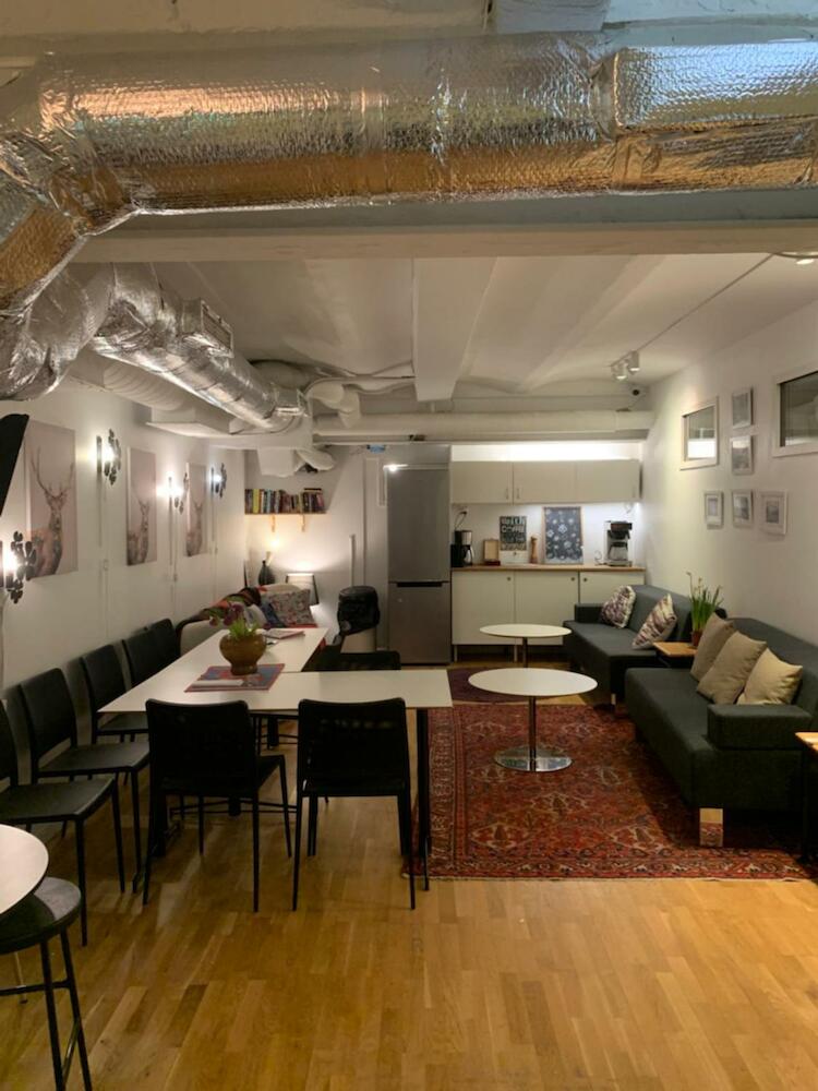 Hostel Bed & Breakfast