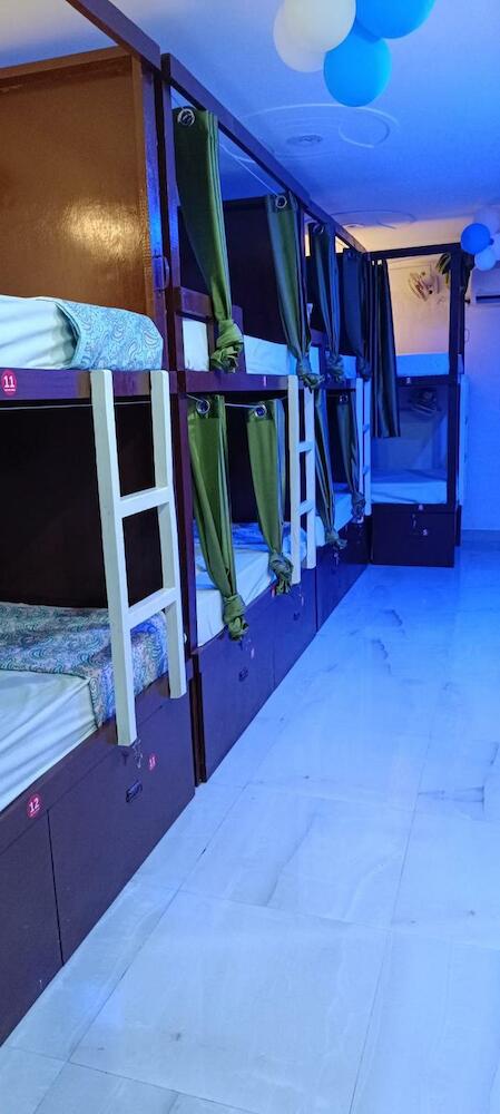 Frazyone Hostel, New Delhi