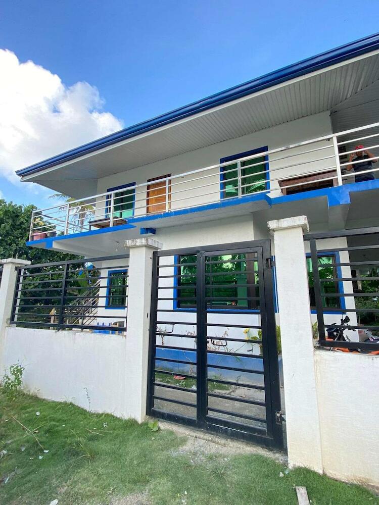 Hapitanan Hostel Siargao, General Luna